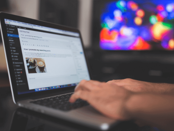 Blog for Customer Support Content 78KB Blogs can help support customers during buying journeys